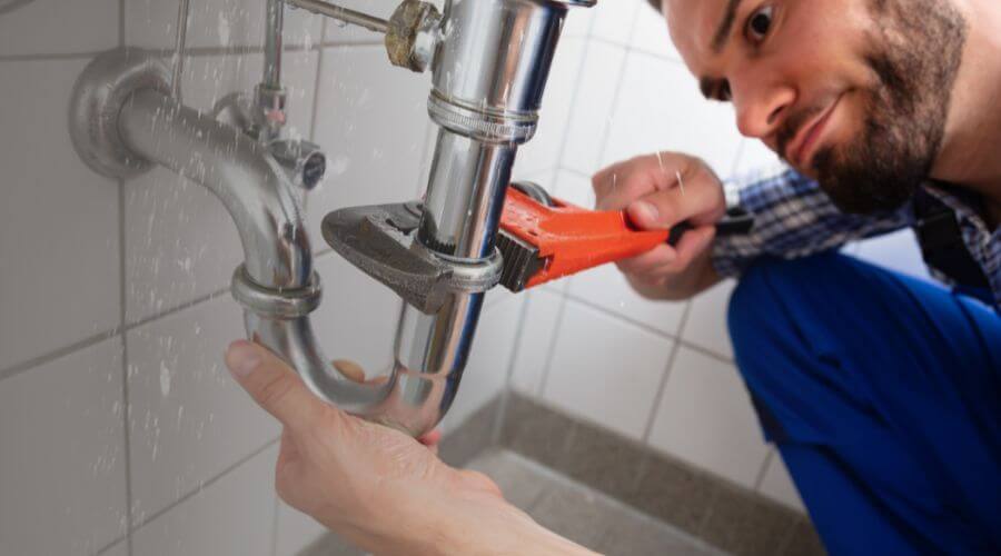 Expert burst pipe repair services in Stanton, MI